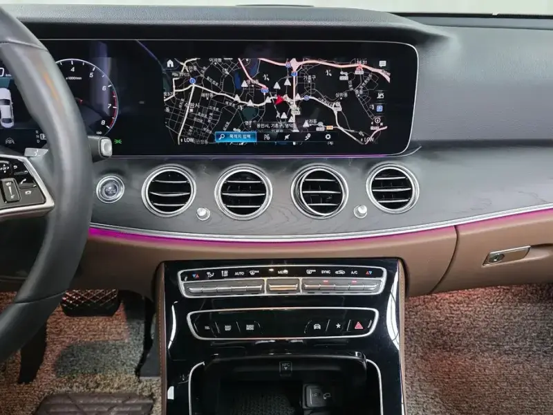 2022 Mercedes-Benz E-Класс с пробегом 20 245 км