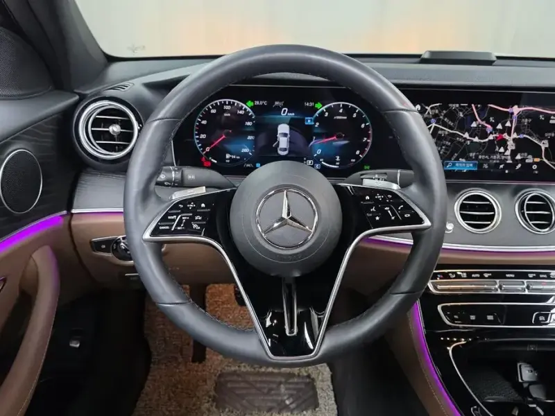 2022 Mercedes-Benz E-Класс с пробегом 20 245 км