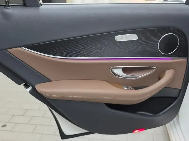 2022 Mercedes-Benz E-Класс с пробегом 20 245 км