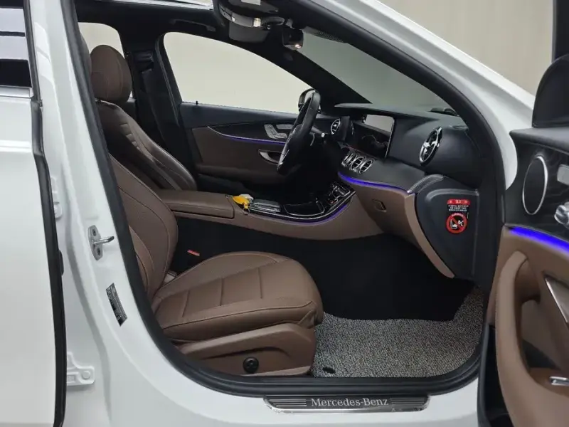2022 Mercedes-Benz E-Класс с пробегом 20 245 км