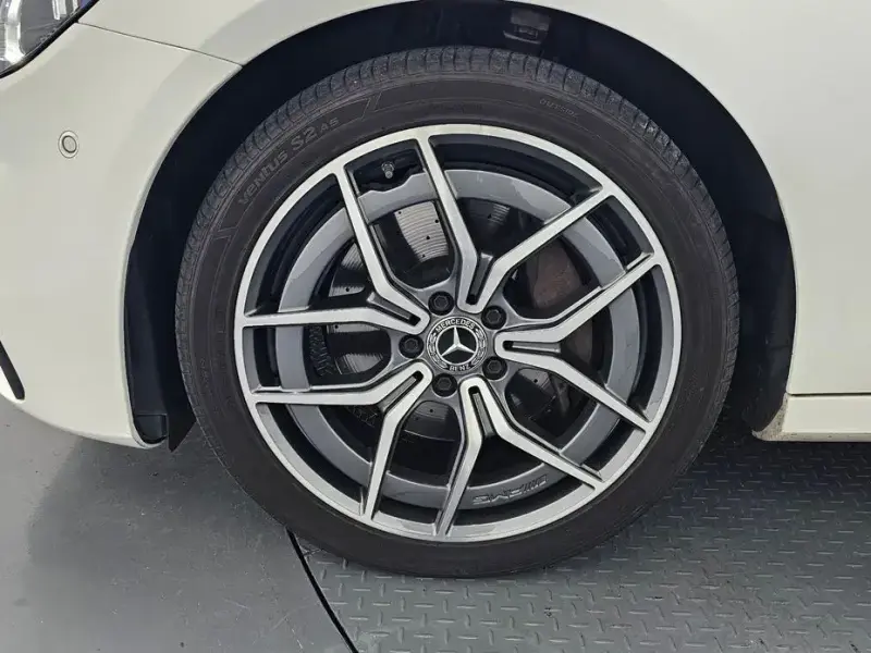 2022 Mercedes-Benz E-Класс с пробегом 51 287 км