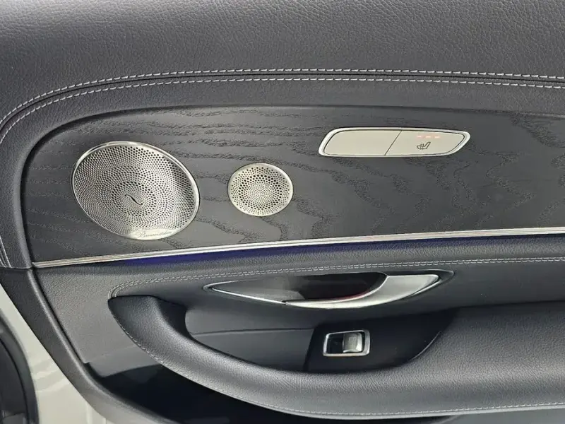 2022 Mercedes-Benz E-Класс с пробегом 51 287 км