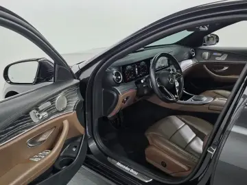 2022 Mercedes-Benz E-Класс с пробегом 129 783 км