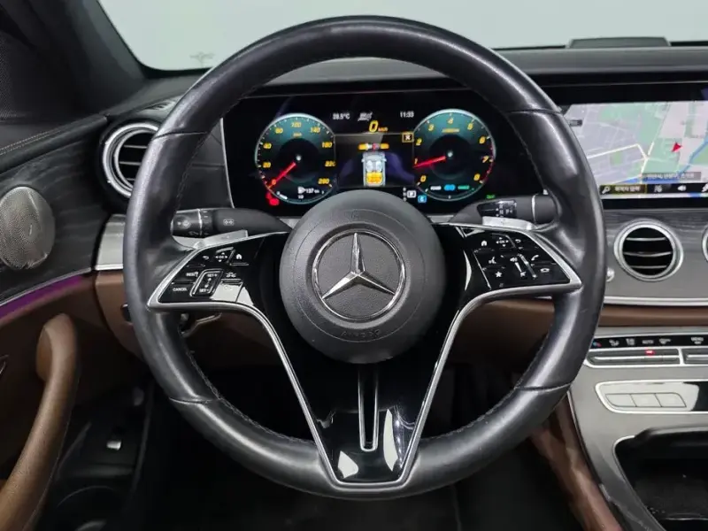 2022 Mercedes-Benz E-Класс с пробегом 129 783 км