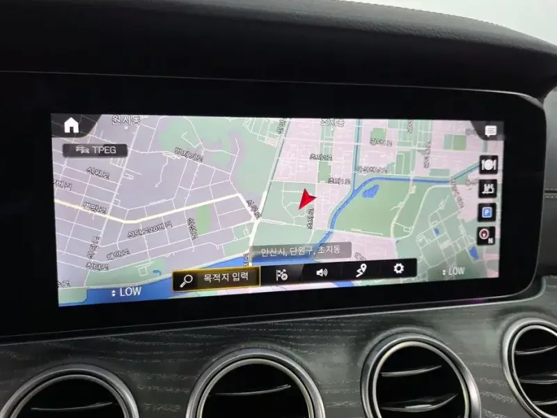 2022 Mercedes-Benz E-Класс с пробегом 129 783 км