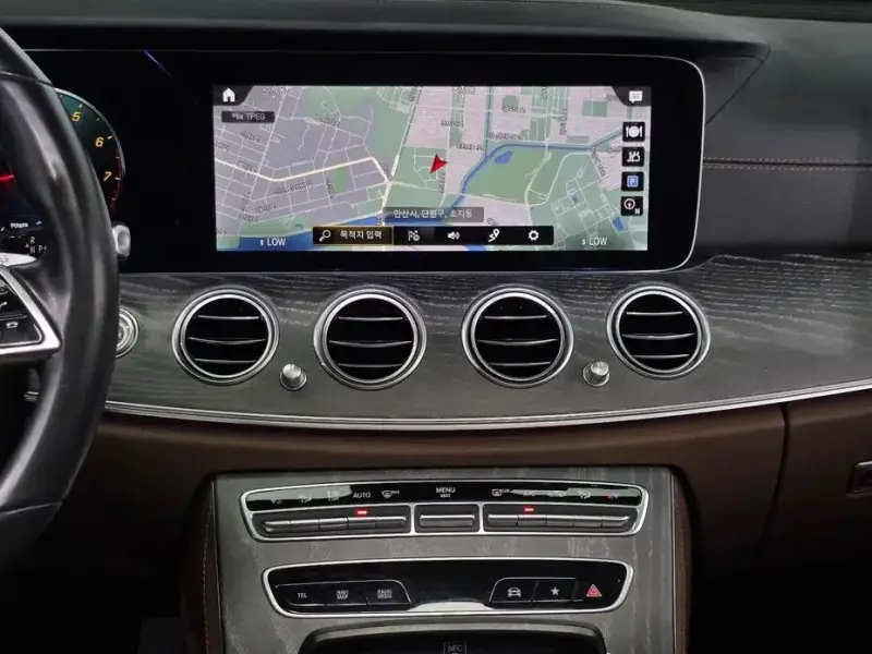 2022 Mercedes-Benz E-Класс с пробегом 129 783 км
