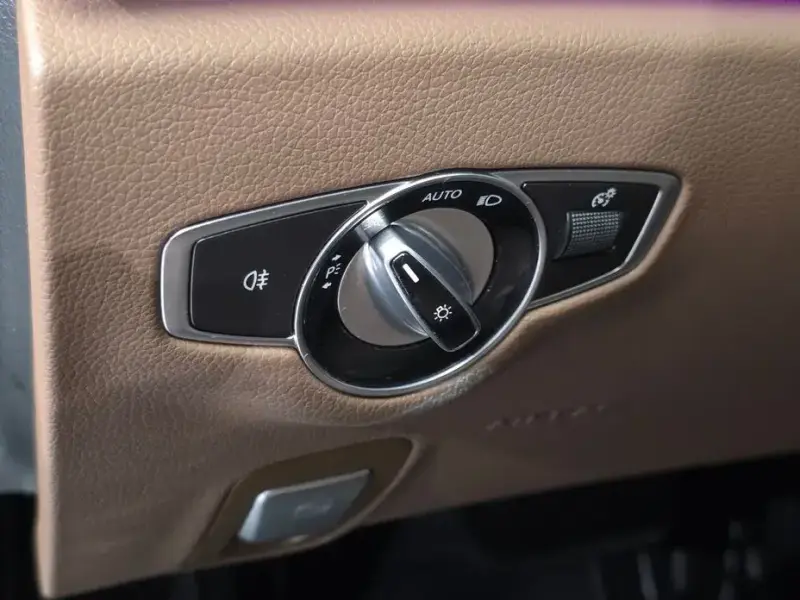 2022 Mercedes-Benz E-Класс с пробегом 129 783 км