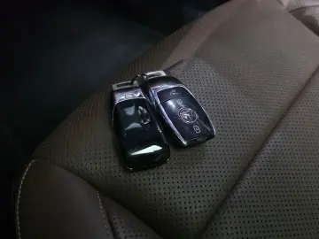 2022 Mercedes-Benz E-Класс с пробегом 129 783 км