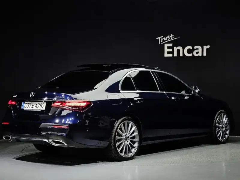2020 Mercedes-Benz E-Класс с пробегом 54 865 км