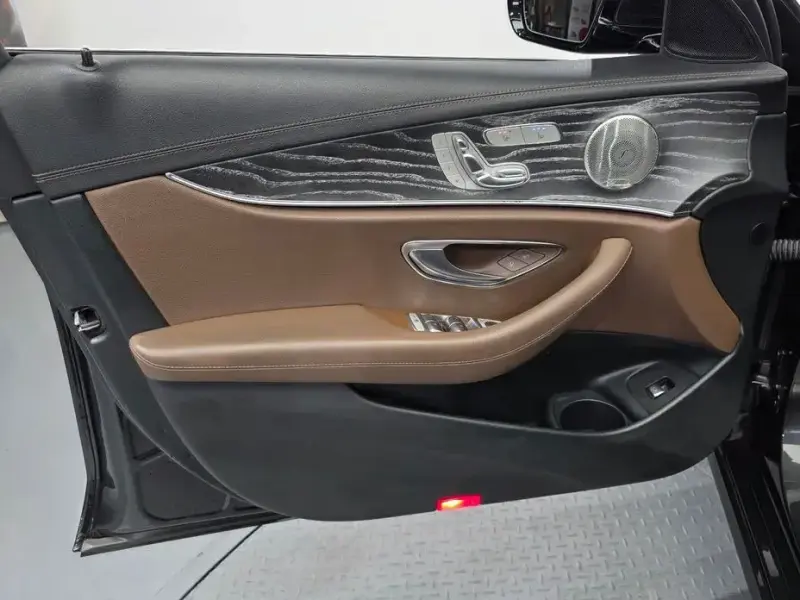 2022 Mercedes-Benz E-Класс с пробегом 129 783 км