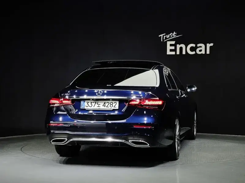 2020 Mercedes-Benz E-Класс с пробегом 54 865 км