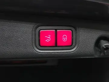 2022 Mercedes-Benz E-Класс с пробегом 129 783 км