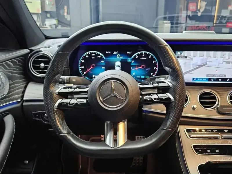 2020 Mercedes-Benz E-Класс с пробегом 54 865 км