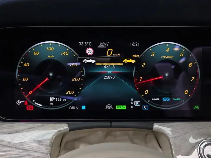 2023 Mercedes-Benz E-Класс с пробегом 25 890 км