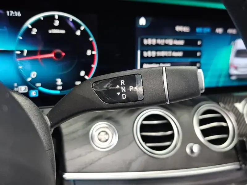 2020 Mercedes-Benz E-Класс с пробегом 39 625 км