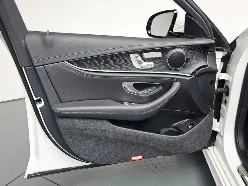 2020 Mercedes-Benz E-Класс с пробегом 39 625 км