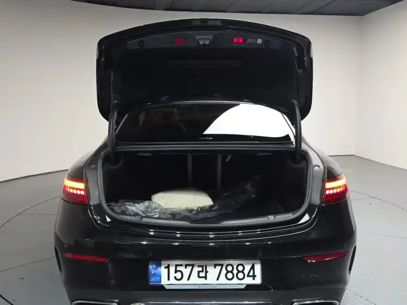 2023 Mercedes-Benz E-Класс с пробегом 72 103 км