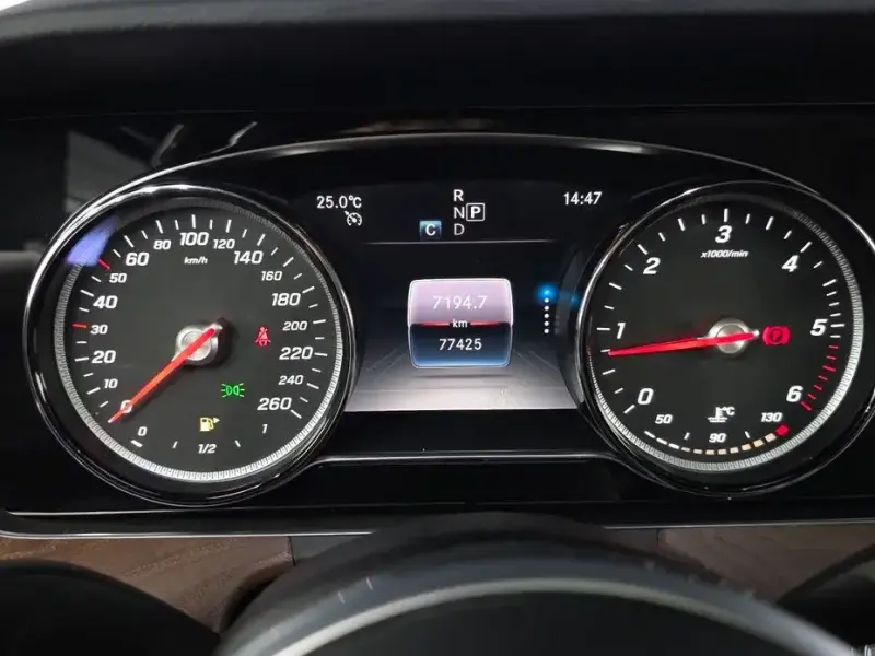 2020 Mercedes-Benz E-Класс с пробегом 77 425 км