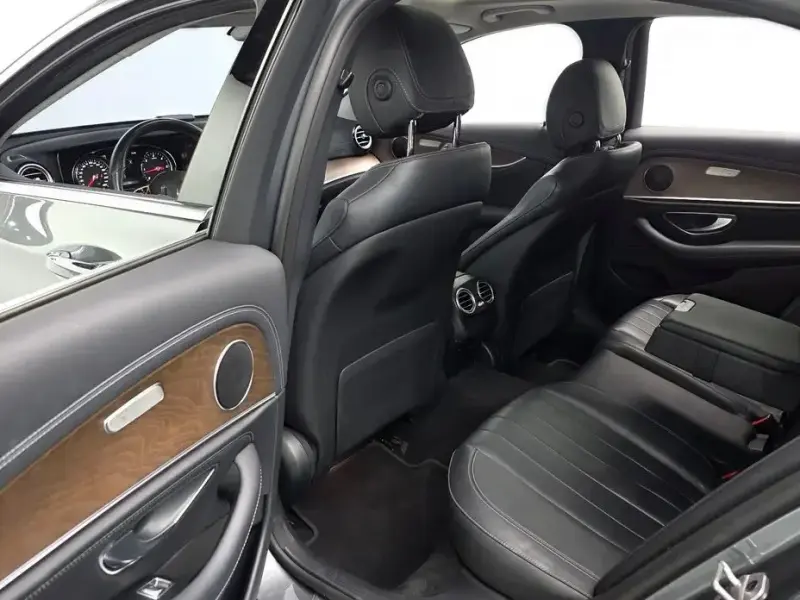 2020 Mercedes-Benz E-Класс с пробегом 77 425 км