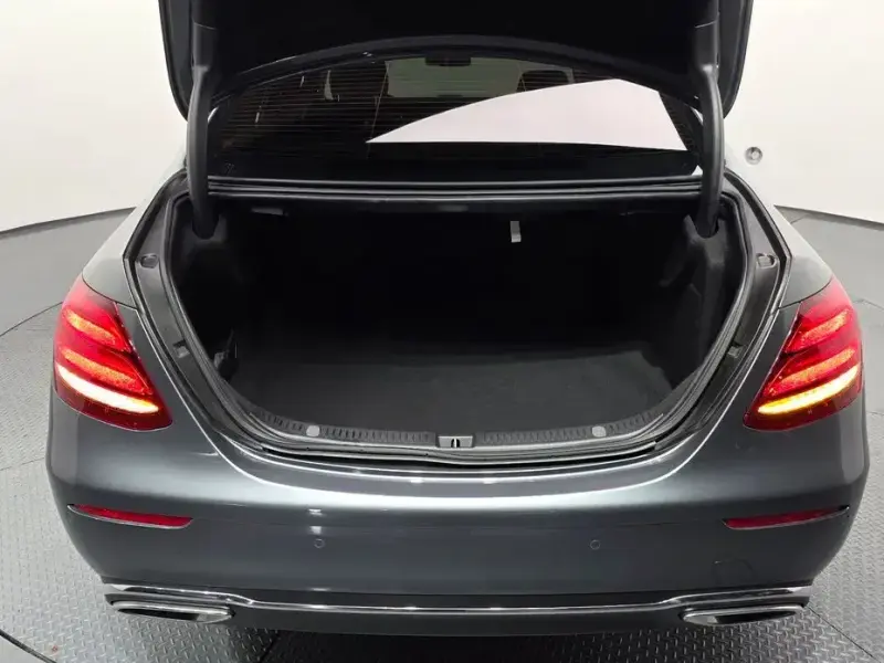2020 Mercedes-Benz E-Класс с пробегом 77 425 км