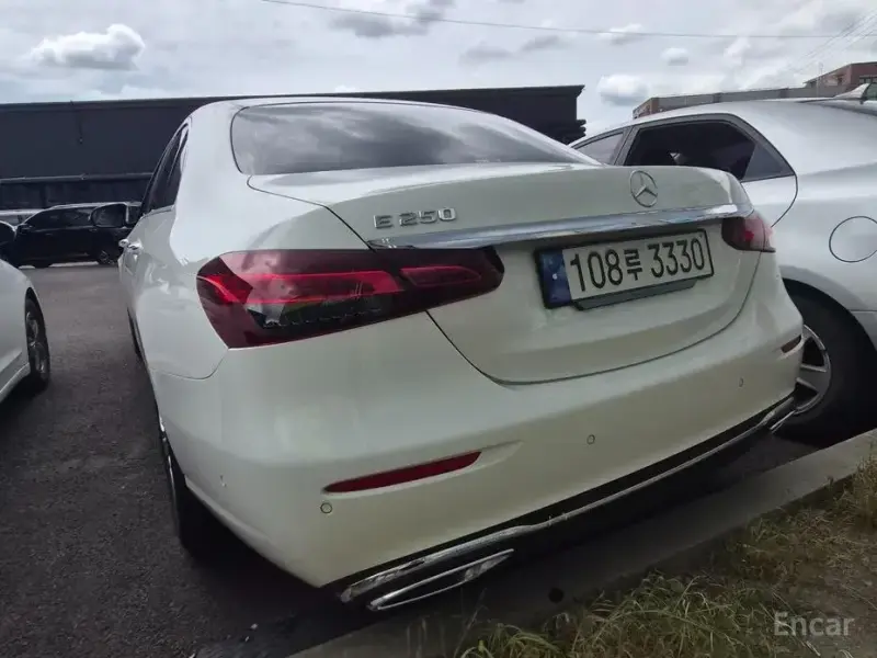 2023 Mercedes-Benz E-Класс с пробегом 51 894 км