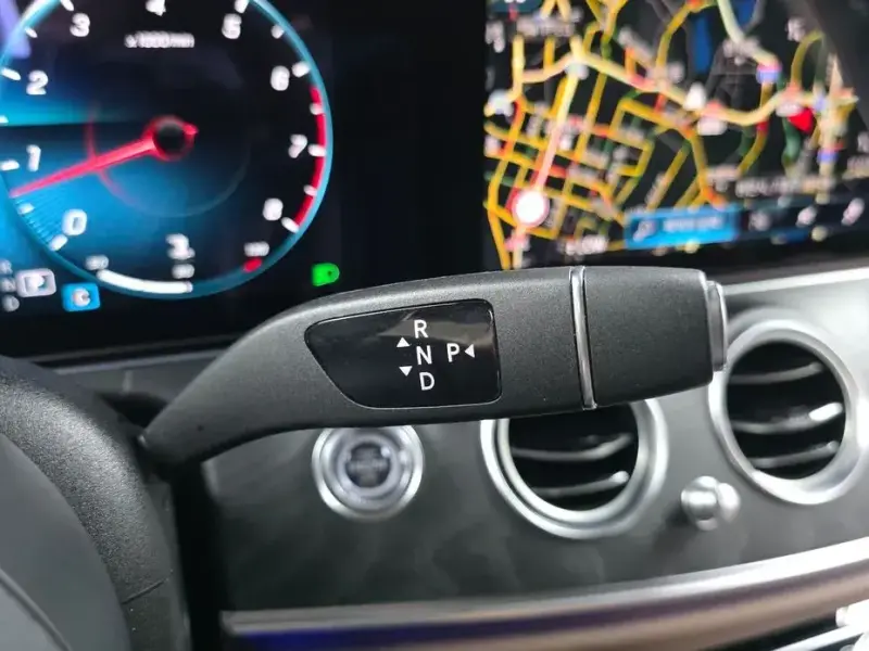 2021 Mercedes-Benz E-Класс с пробегом 56 469 км