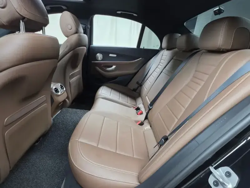 2021 Mercedes-Benz E-Класс с пробегом 56 469 км