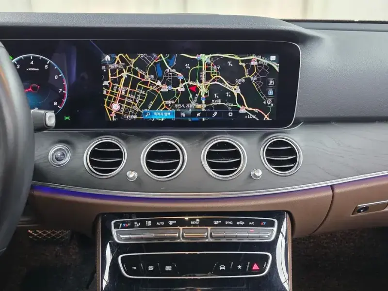 2021 Mercedes-Benz E-Класс с пробегом 56 469 км