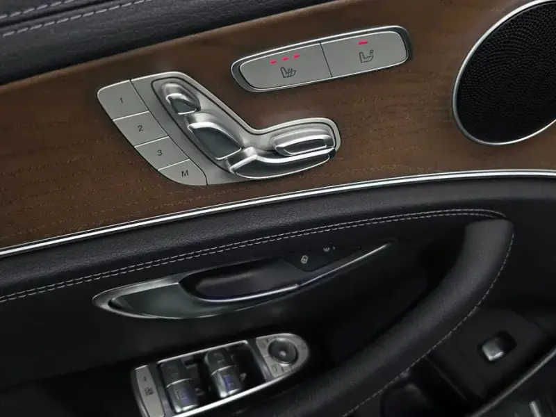 2020 Mercedes-Benz E-Класс с пробегом 77 425 км