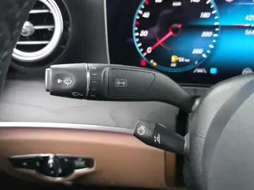 2021 Mercedes-Benz E-Класс с пробегом 56 469 км