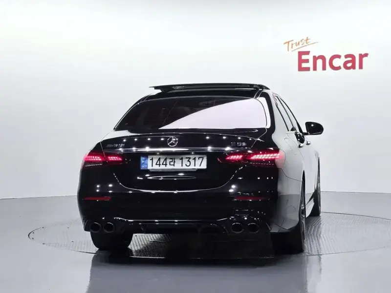 2023 Mercedes-Benz E-Класс с пробегом 63 486 км