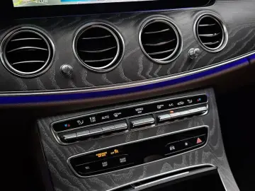 2023 Mercedes-Benz E-Класс с пробегом 63 486 км