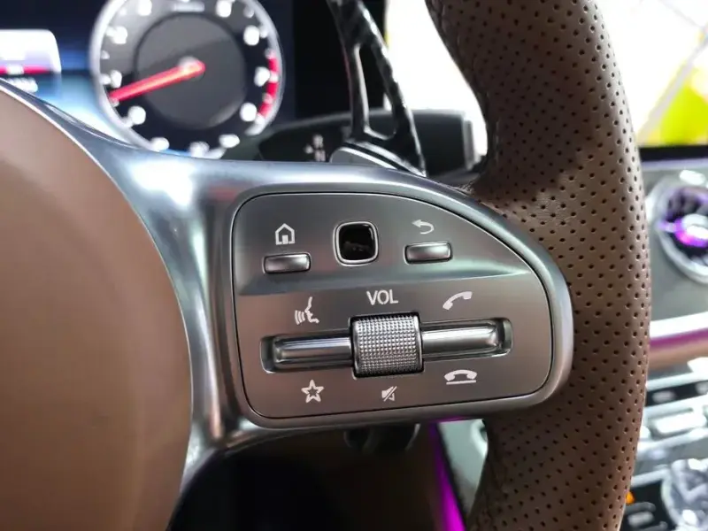 2019 Mercedes-Benz E-Класс с пробегом 54 856 км
