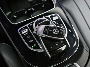2020 Mercedes-Benz E-Класс с пробегом 47 460 км