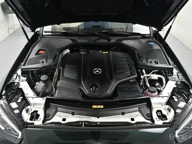 2022 Mercedes-Benz E-Класс с пробегом 25 281 км