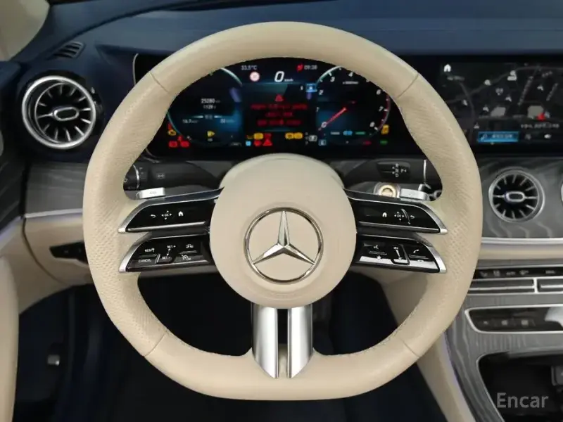 2022 Mercedes-Benz E-Класс с пробегом 25 281 км