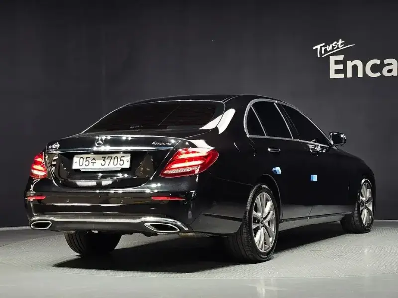2018 Mercedes-Benz E-Класс с пробегом 75 319 км