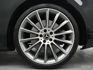 2022 Mercedes-Benz E-Класс с пробегом 25 281 км
