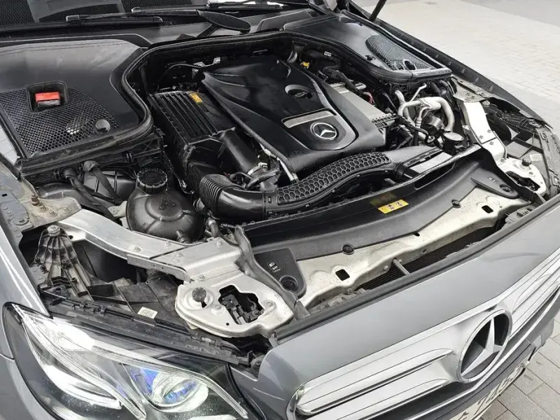 2019 Mercedes-Benz E-Класс с пробегом 90 702 км