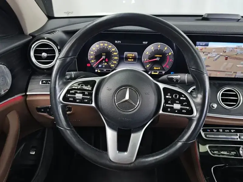 2018 Mercedes-Benz E-Класс с пробегом 75 319 км