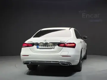 2021 Mercedes-Benz E-Класс с пробегом 17 124 км