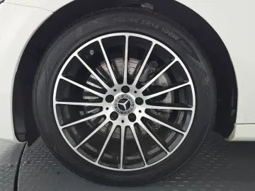 2023 Mercedes-Benz E-Класс с пробегом 24 977 км