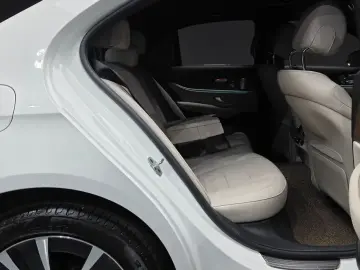 2021 Mercedes-Benz E-Класс с пробегом 17 124 км