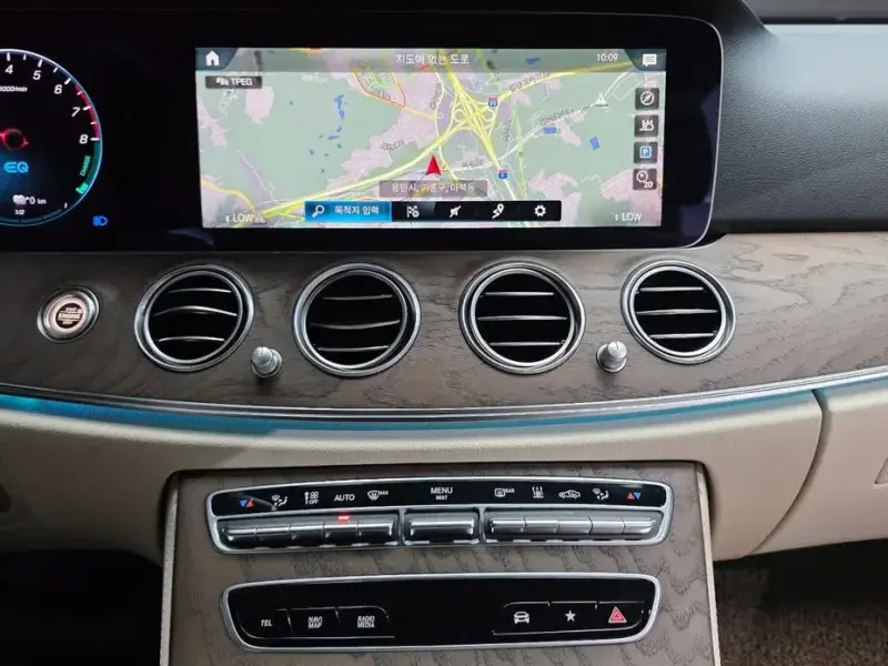 2021 Mercedes-Benz E-Класс с пробегом 17 124 км