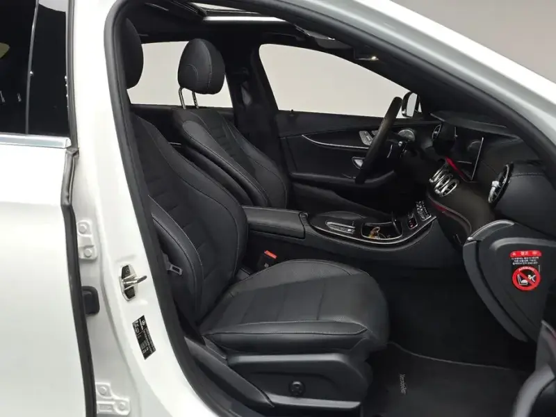 2023 Mercedes-Benz E-Класс с пробегом 24 977 км
