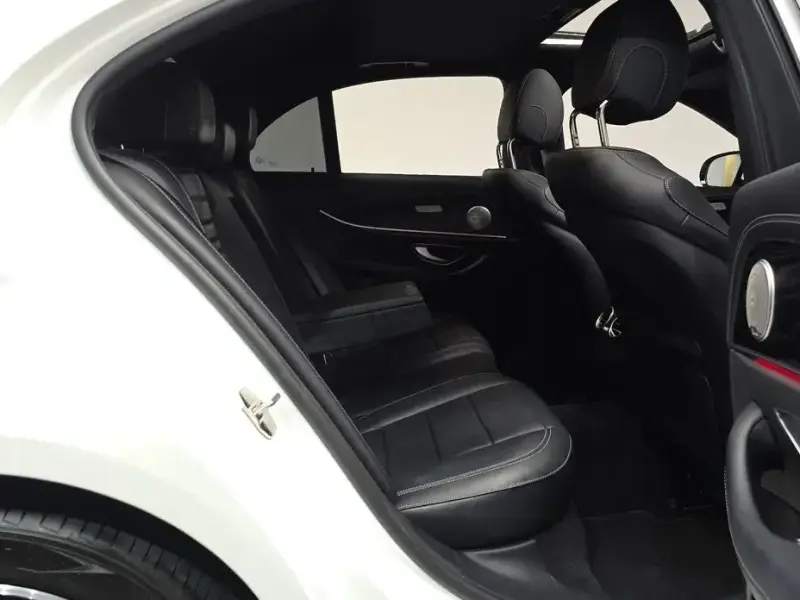 2023 Mercedes-Benz E-Класс с пробегом 24 977 км