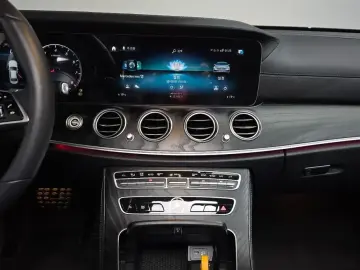 2023 Mercedes-Benz E-Класс с пробегом 24 977 км