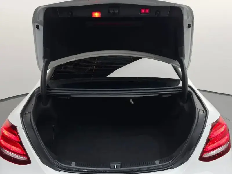 2019 Mercedes-Benz E-Класс с пробегом 69 927 км