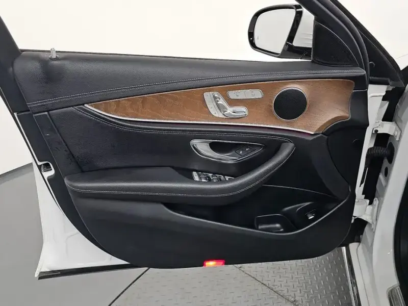 2019 Mercedes-Benz E-Класс с пробегом 69 927 км