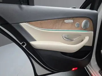2021 Mercedes-Benz E-Класс с пробегом 17 124 км